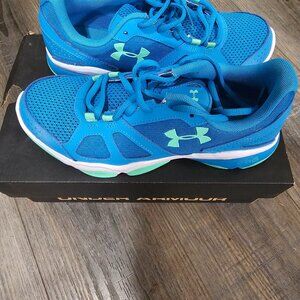 Womens under amour W micro G strive V